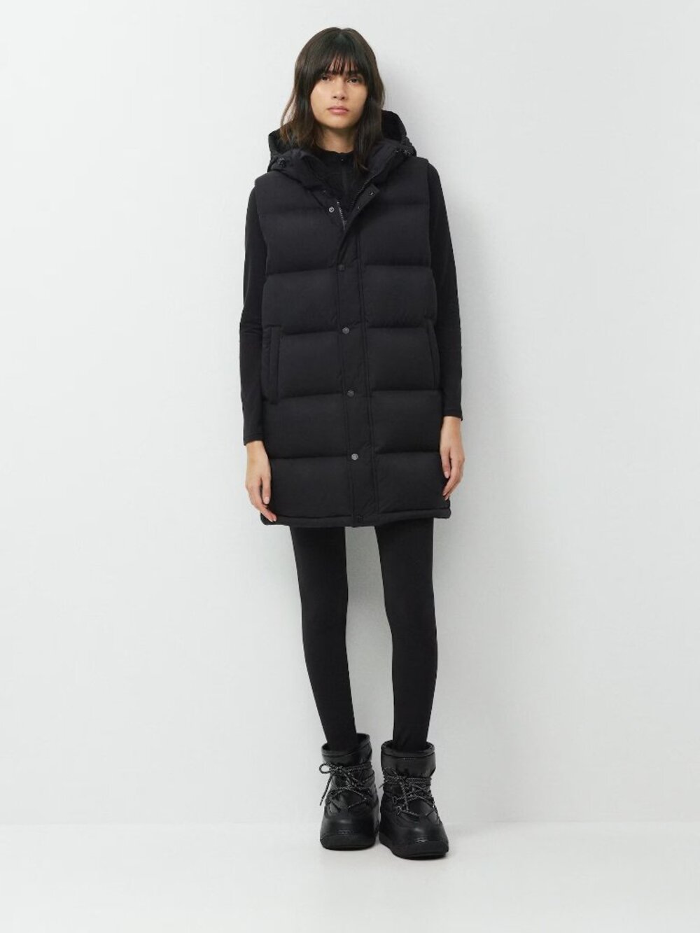 Aritzia The Super Puff Mid Vest • Black • Size 2XS